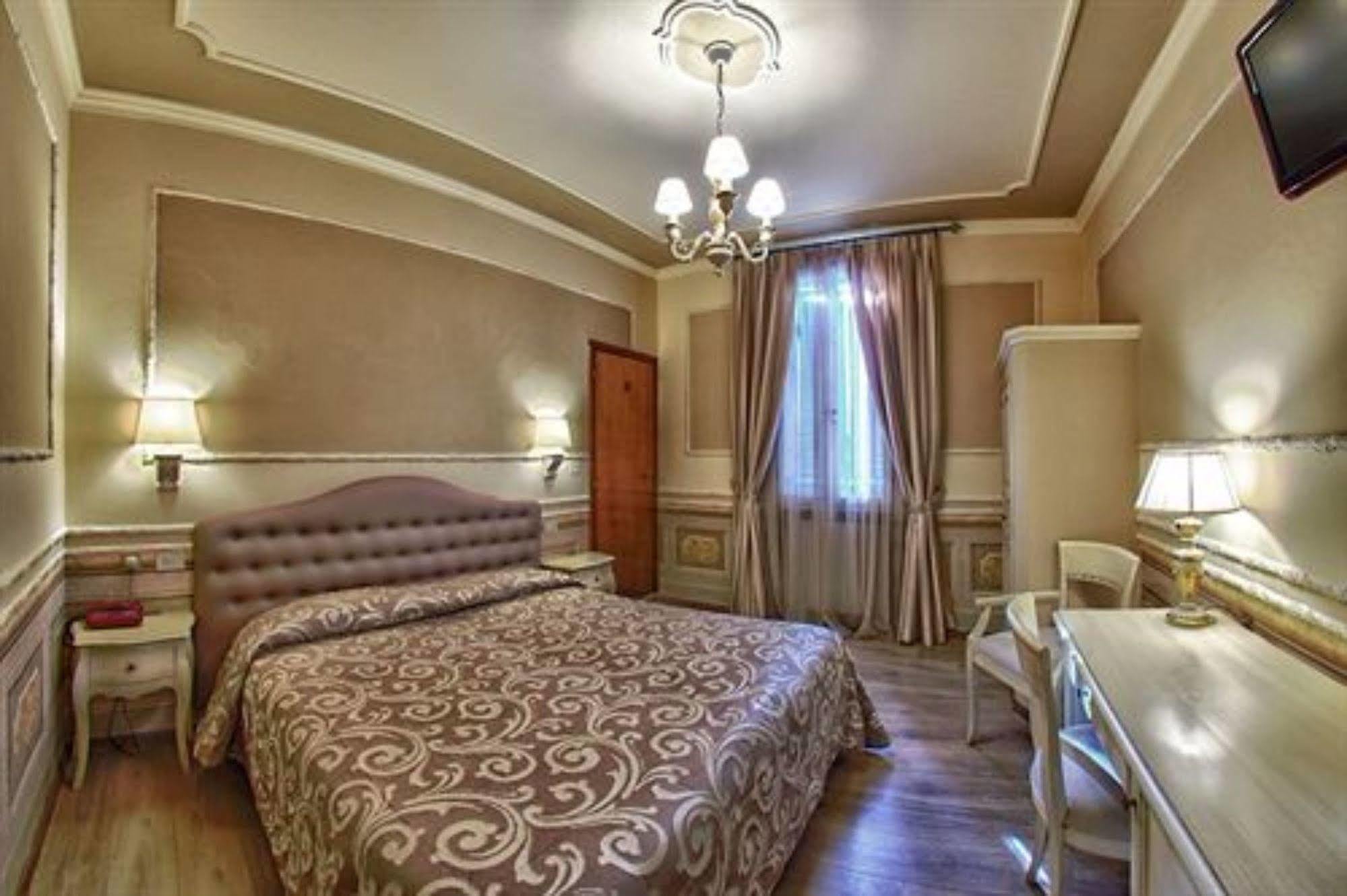 Hotel Pedrini Болонья Екстер'єр фото